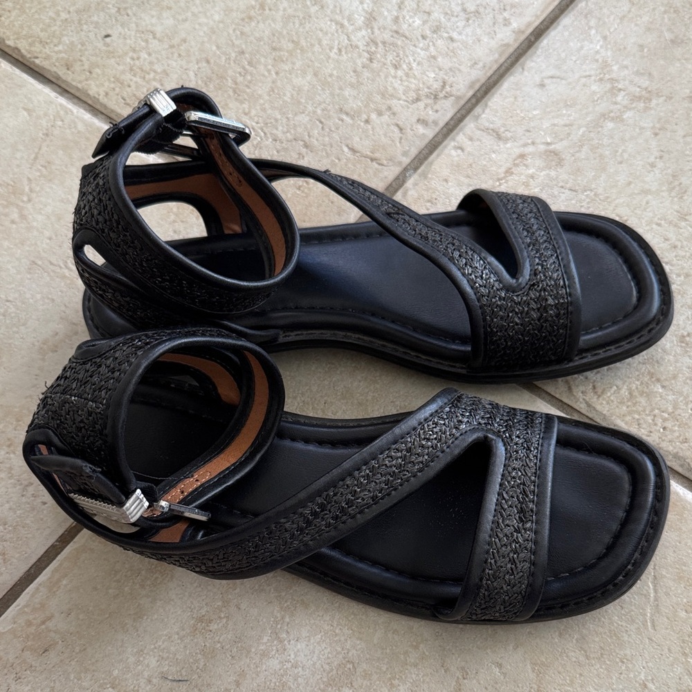 Crown Vintage Black Women's Sandals